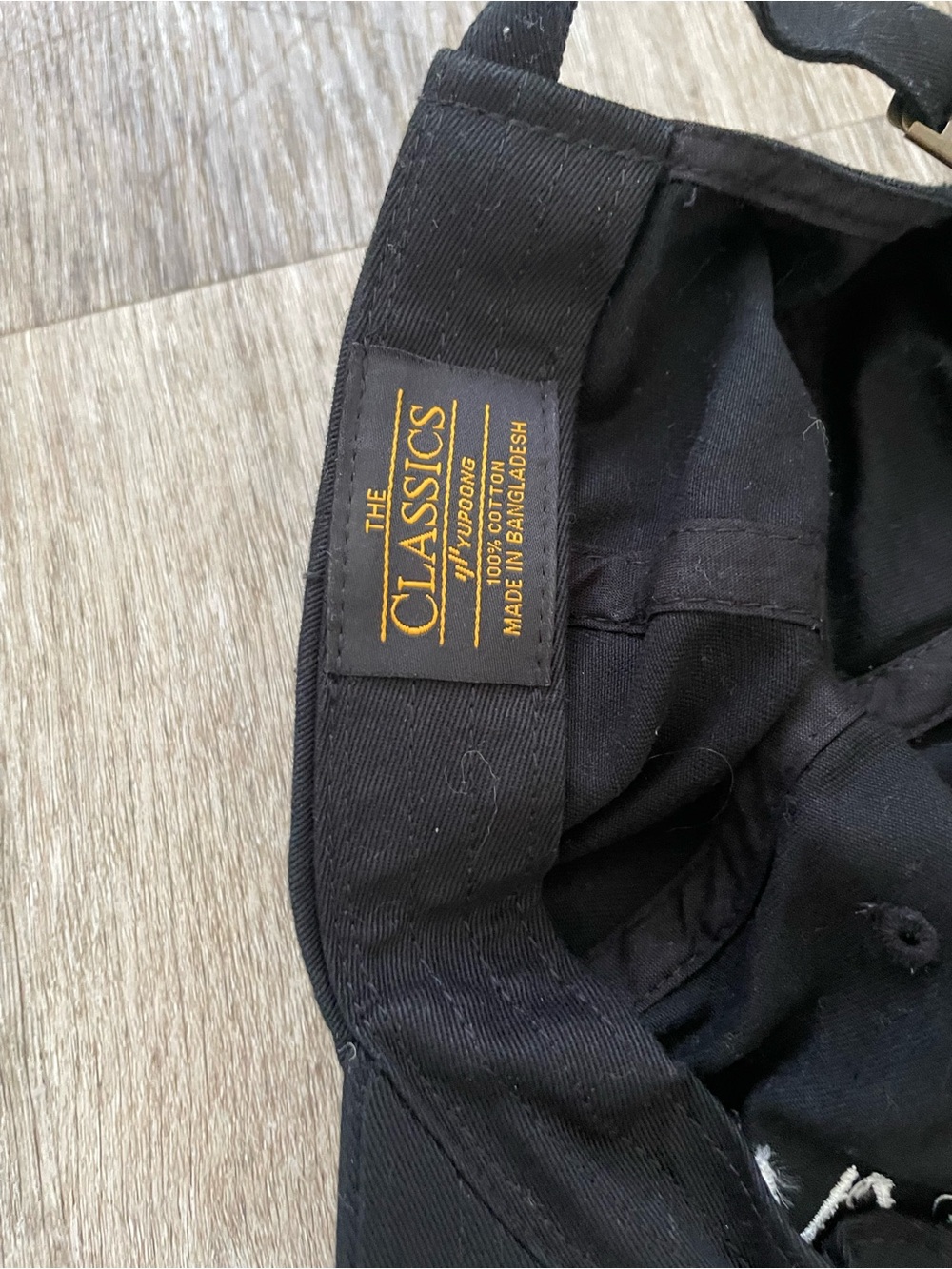 Savvi Black Embroidered Logo Baseball Cap - Picture 5 of 5